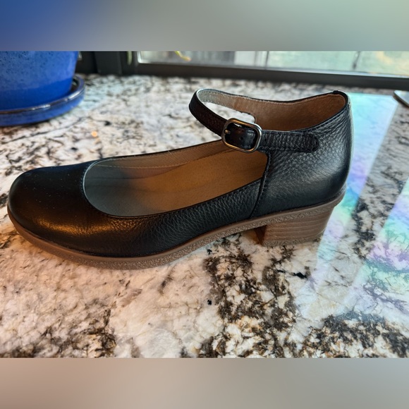 Dansko Black Deena Waterproof Tumbled Mary Jane’s - Size 38 - Picture 1 of 6